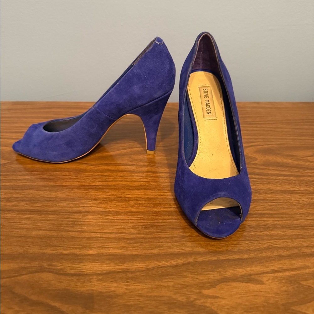 Steve Madden Amazed Royal Blue Suede Peeptoe Heels - Picture 3 of 11